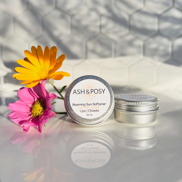 BEAMING SUN SOFTENER - Lips & Cheeks wholesale